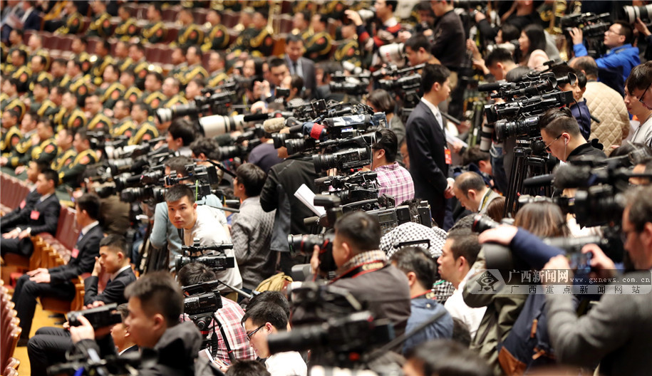 阳光下的守护丨中省市媒体集中采访报道泾阳公安“低空警务”